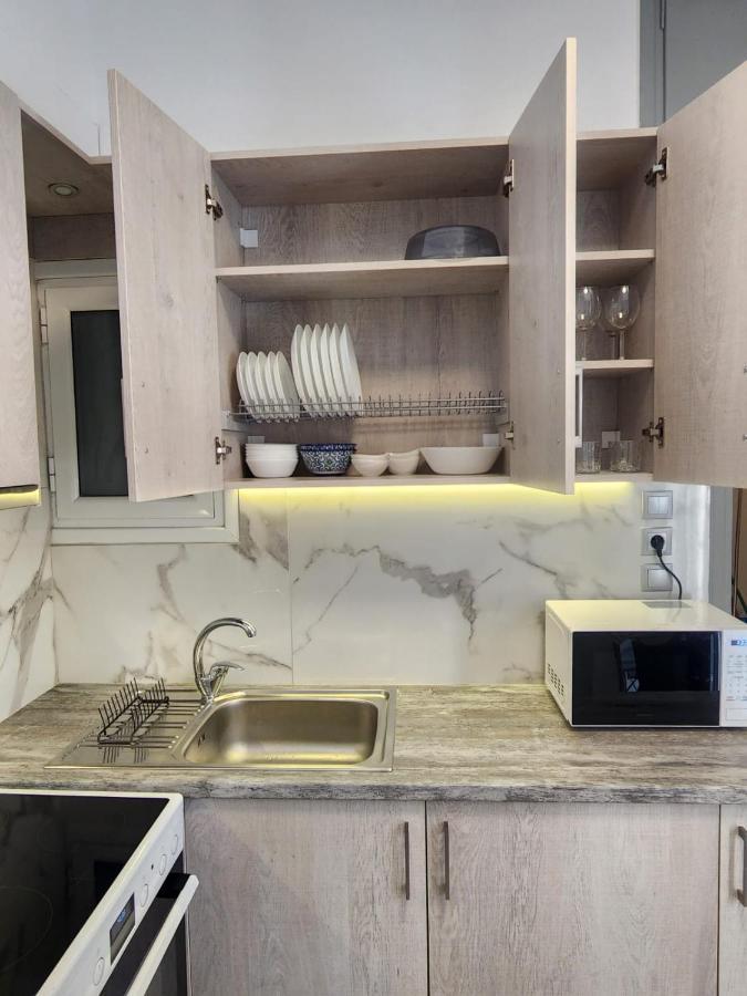 Newly Renovated Apartment 7 Min Walk From Acropolis Athen Exterior foto