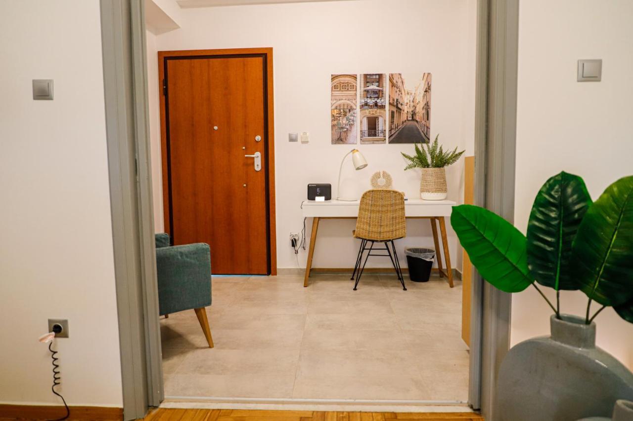 Newly Renovated Apartment 7 Min Walk From Acropolis Athen Exterior foto
