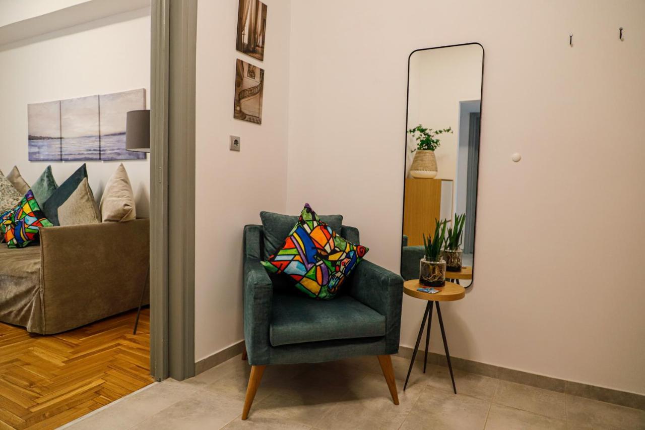 Newly Renovated Apartment 7 Min Walk From Acropolis Athen Exterior foto