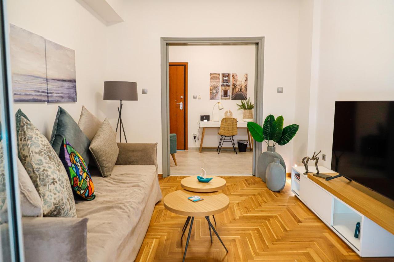 Newly Renovated Apartment 7 Min Walk From Acropolis Athen Exterior foto