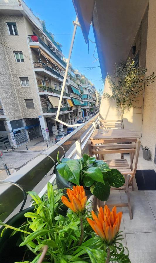 Newly Renovated Apartment 7 Min Walk From Acropolis Athen Exterior foto
