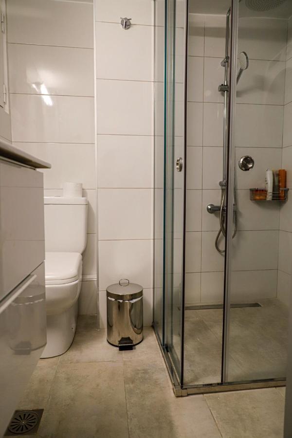 Newly Renovated Apartment 7 Min Walk From Acropolis Athen Exterior foto