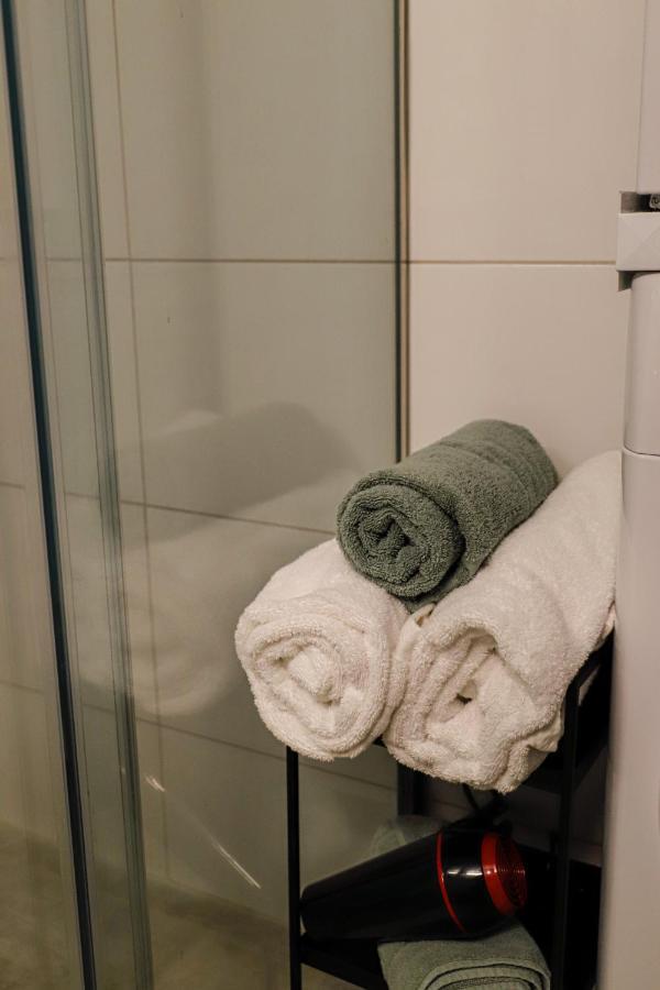 Newly Renovated Apartment 7 Min Walk From Acropolis Athen Exterior foto