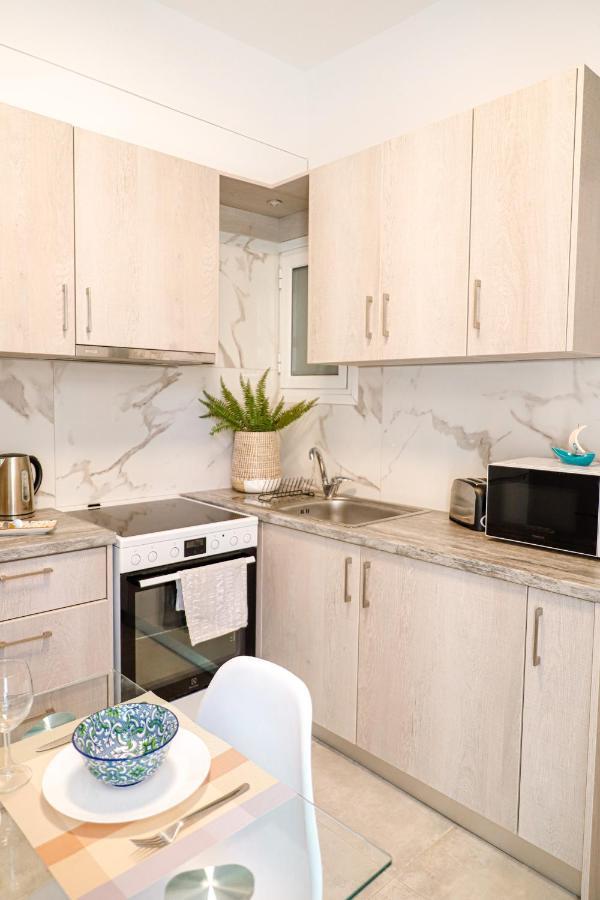 Newly Renovated Apartment 7 Min Walk From Acropolis Athen Exterior foto