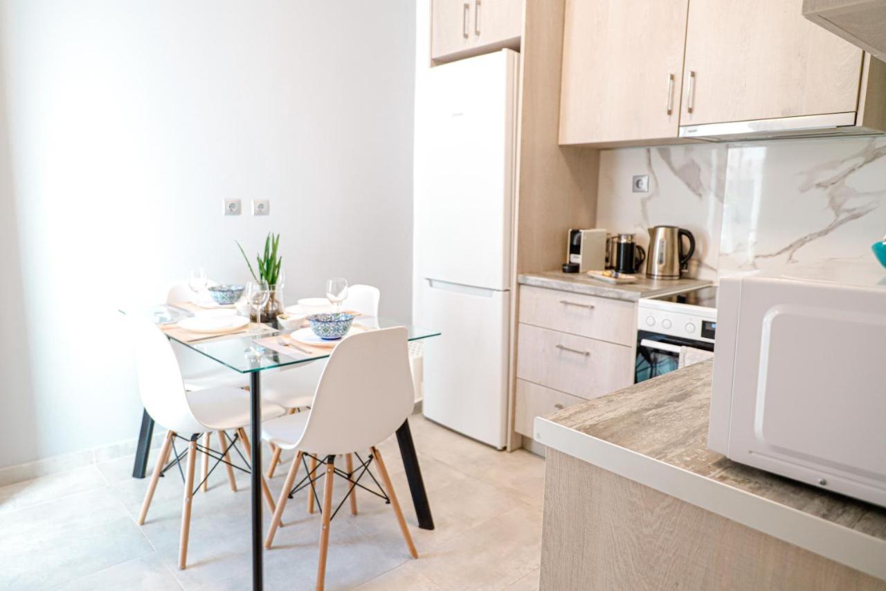 Newly Renovated Apartment 7 Min Walk From Acropolis Athen Exterior foto