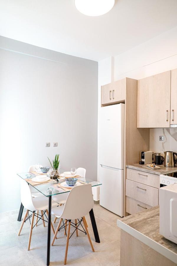 Newly Renovated Apartment 7 Min Walk From Acropolis Athen Exterior foto