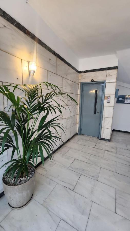 Newly Renovated Apartment 7 Min Walk From Acropolis Athen Exterior foto